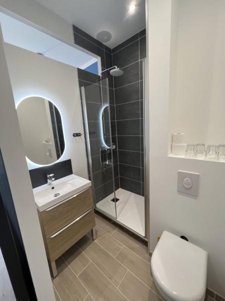 Dans l'île de Ré, travaux d'extension et de rénovation, un projet pensé pour améliorer le confort de vie, repenser les volumes et créer des espaces plus fonctionnels, adaptés au quotidien des occupants